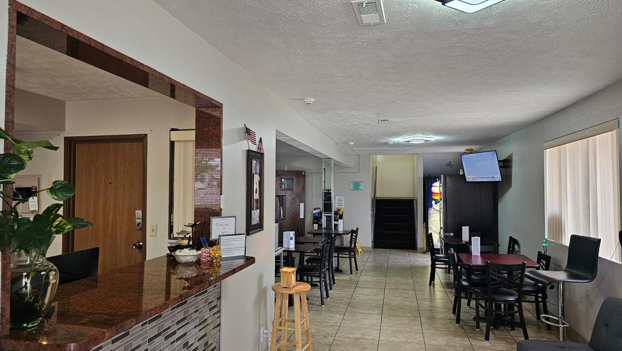 Budgetel Inn & Suites Fort Scott Dış mekan fotoğraf