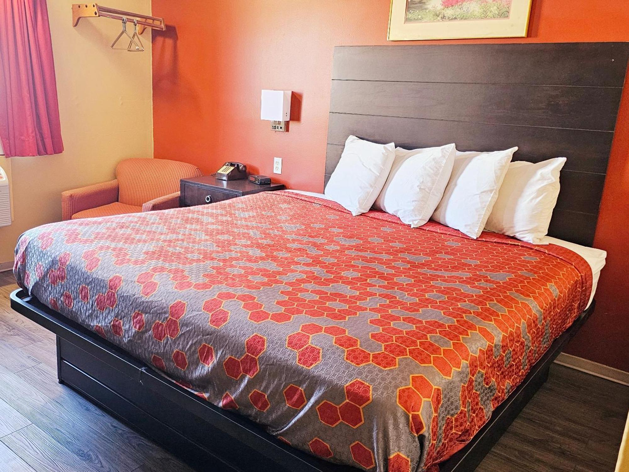Budgetel Inn & Suites Fort Scott Dış mekan fotoğraf
