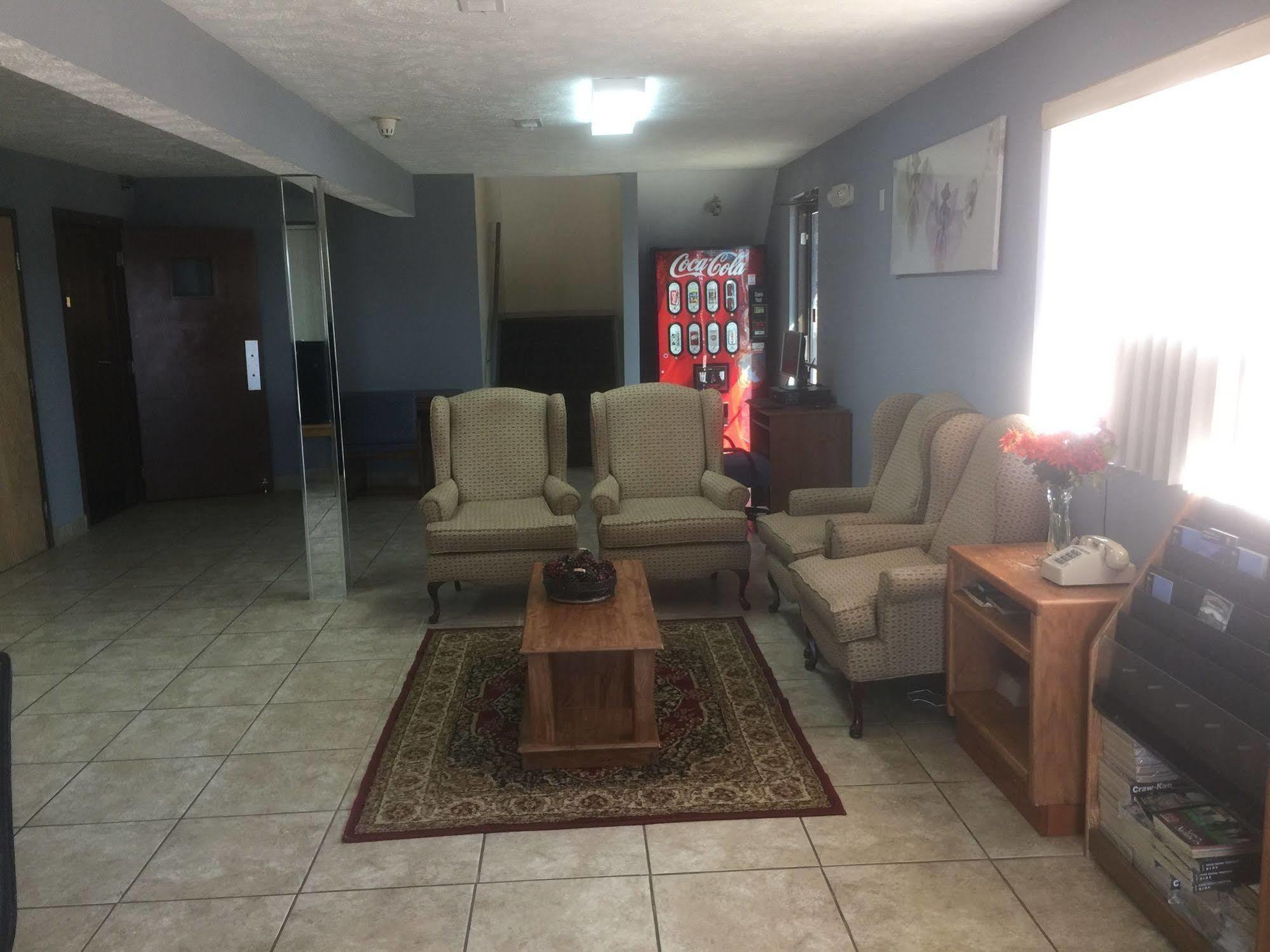 Budgetel Inn & Suites Fort Scott Dış mekan fotoğraf