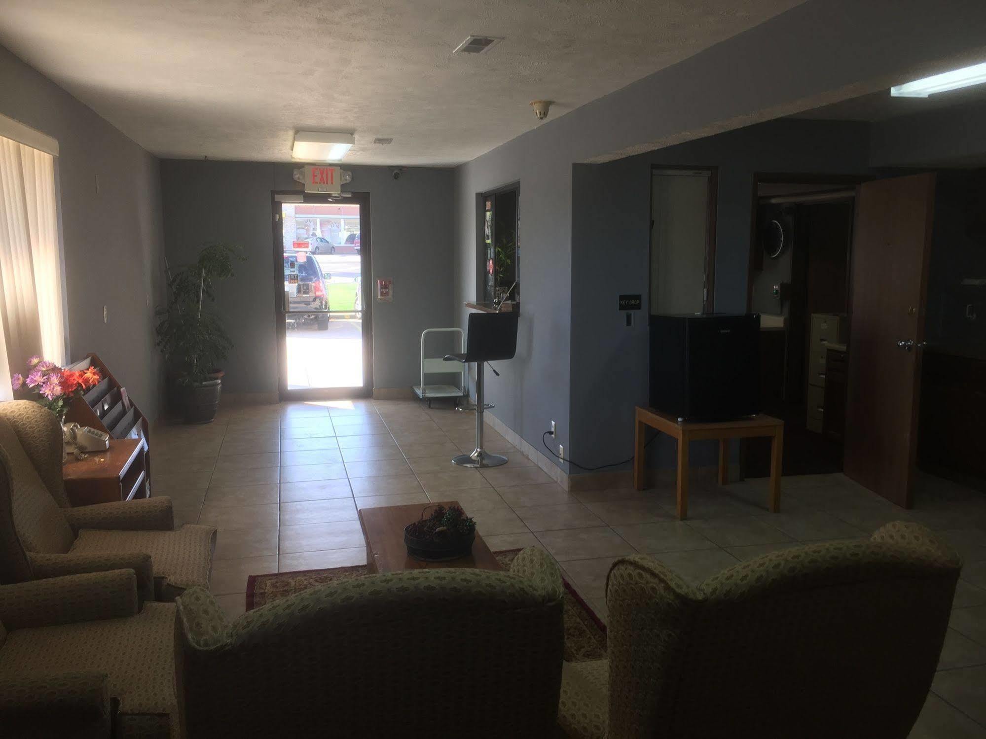 Budgetel Inn & Suites Fort Scott Dış mekan fotoğraf