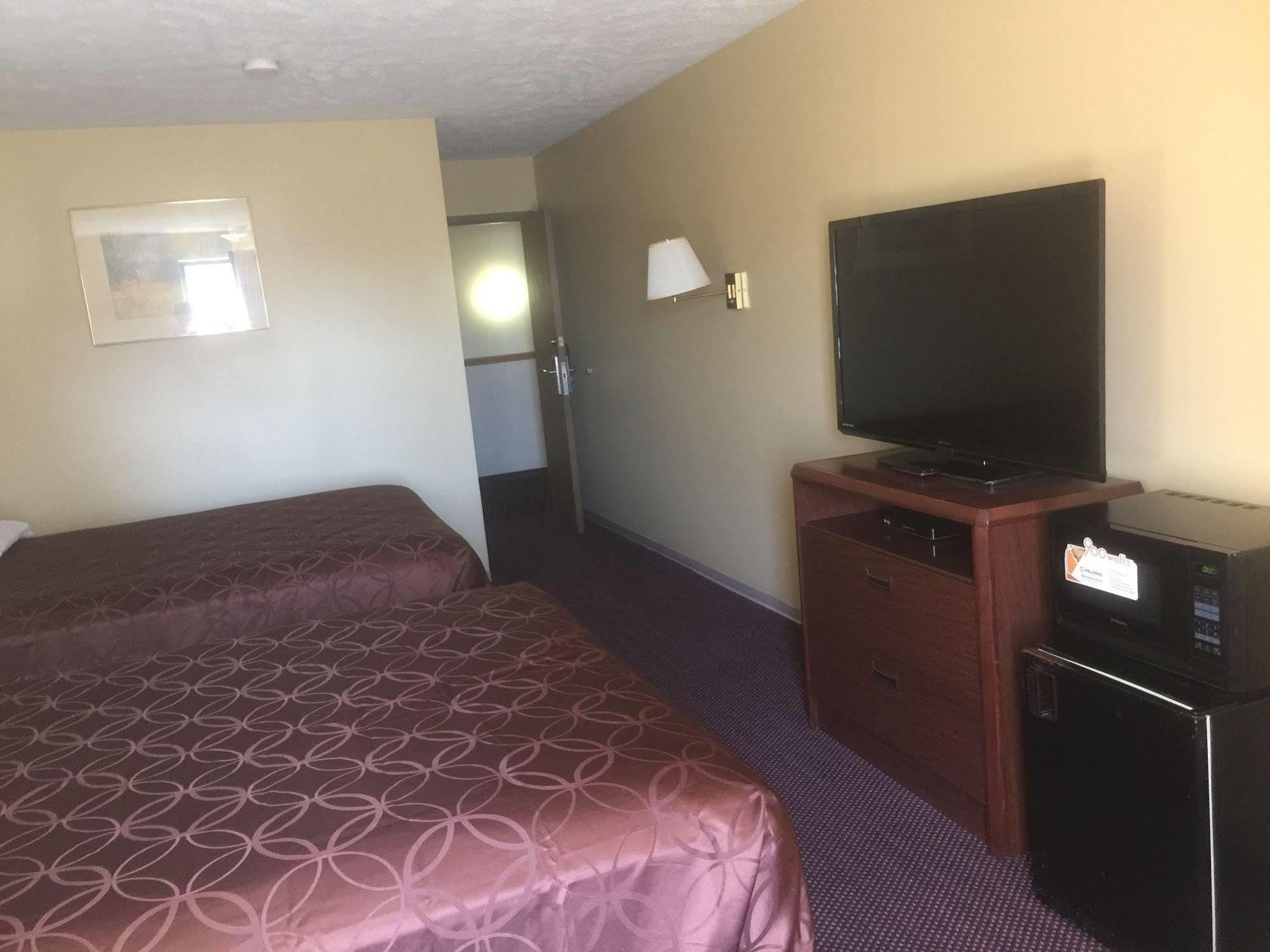 Budgetel Inn & Suites Fort Scott Dış mekan fotoğraf